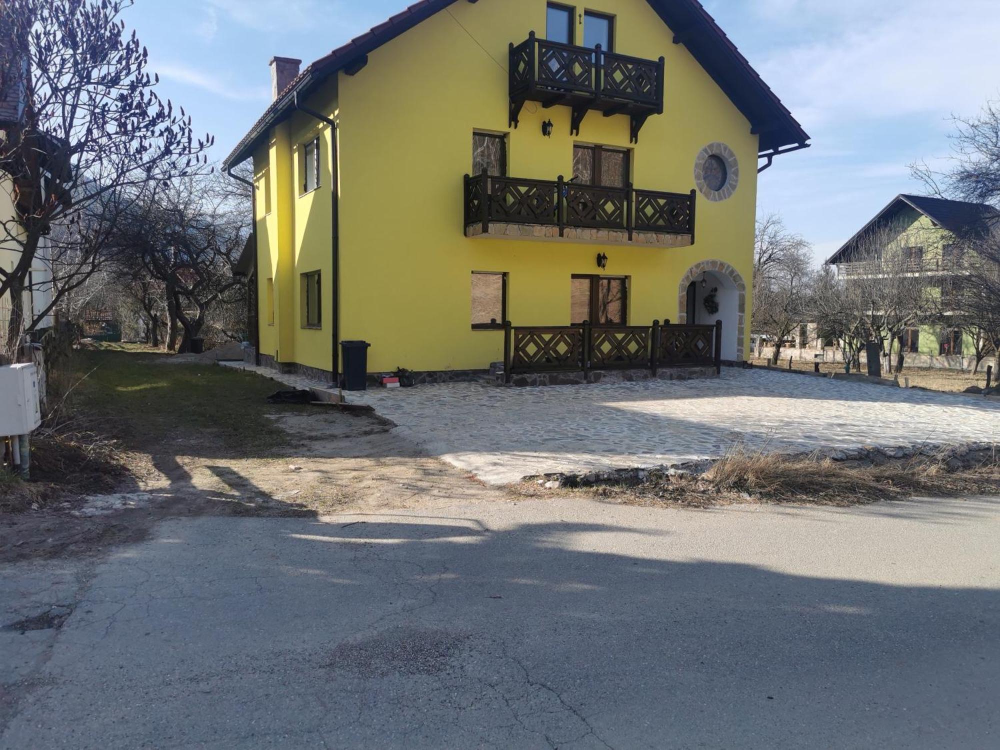 Yellow House Bran  Zewnętrze zdjęcie