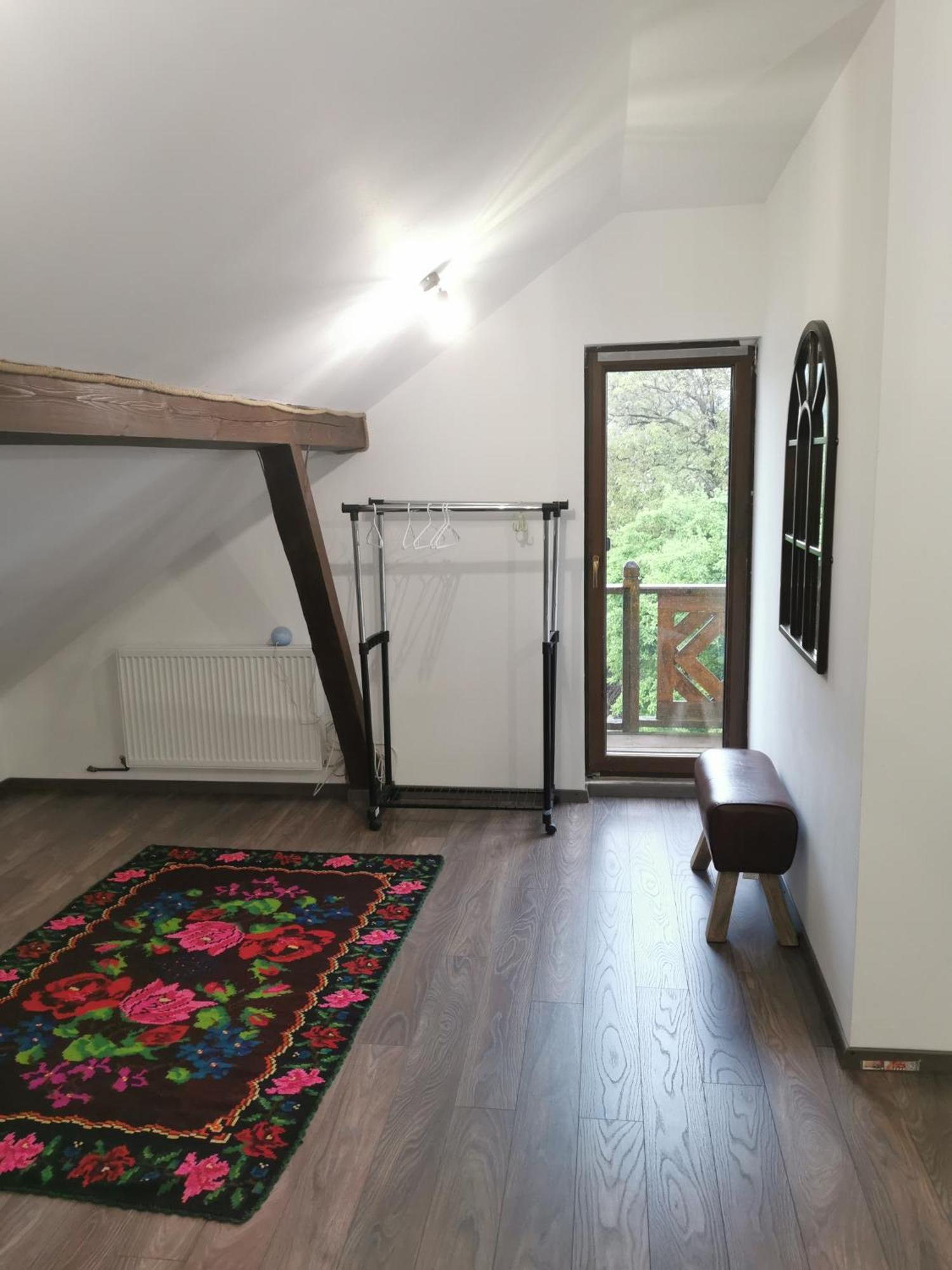 Yellow House Bran  Zewnętrze zdjęcie